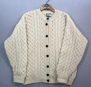 VTG Woman’s Cable Knit Aran Cardigan 100% Wool Sweater Size S. Made In Ireland